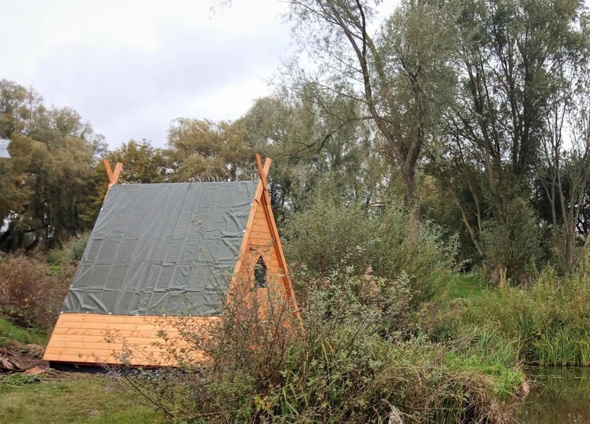 Hotel Rum Bridge "Owl Watch" Wooden Tipi Sudbury  Esterno foto